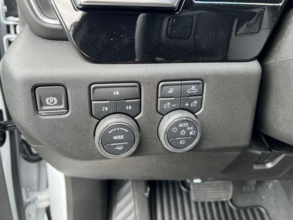 new 2025 Chevrolet Silverado 2500 car, priced at $75,243