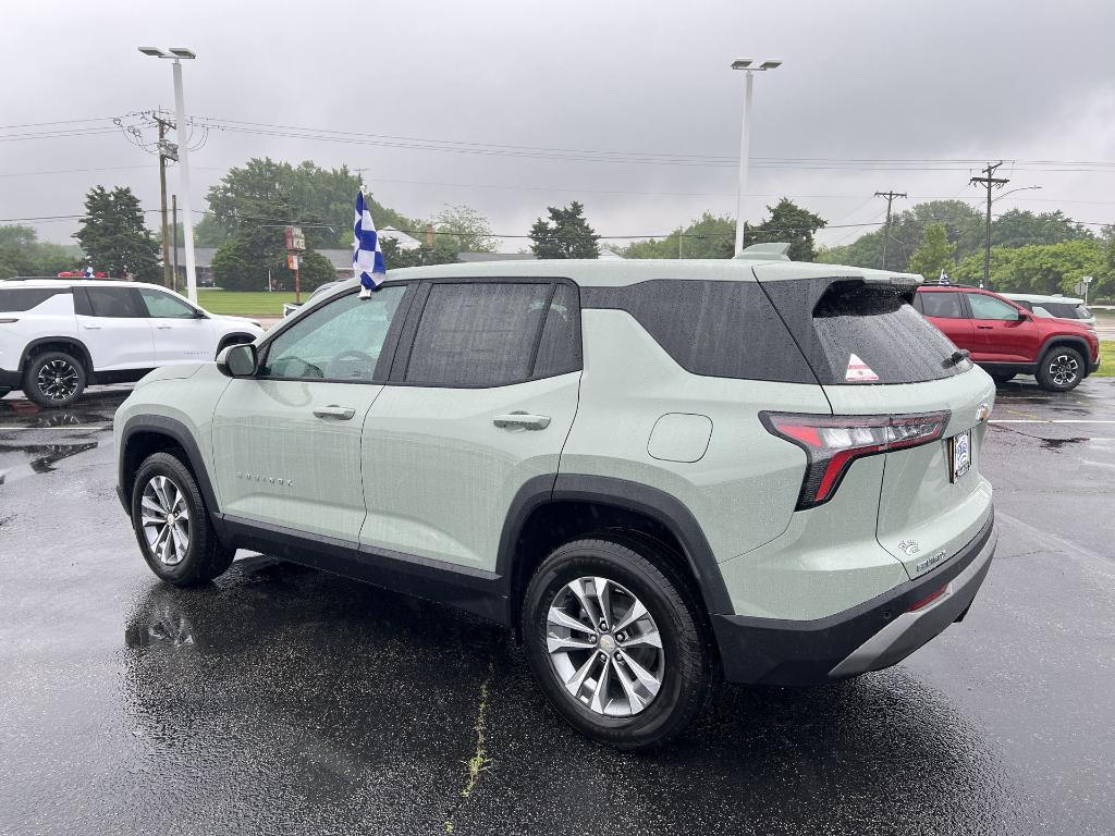 new 2026 Chevrolet Equinox car, priced at $28,495