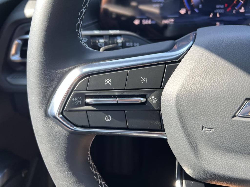 new 2025 Chevrolet Traverse car, priced at $43,881