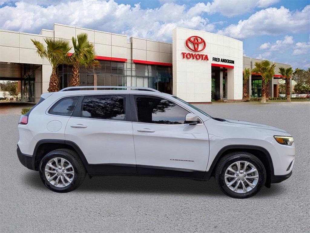 used 2019 Jeep Cherokee car, priced at $11,291