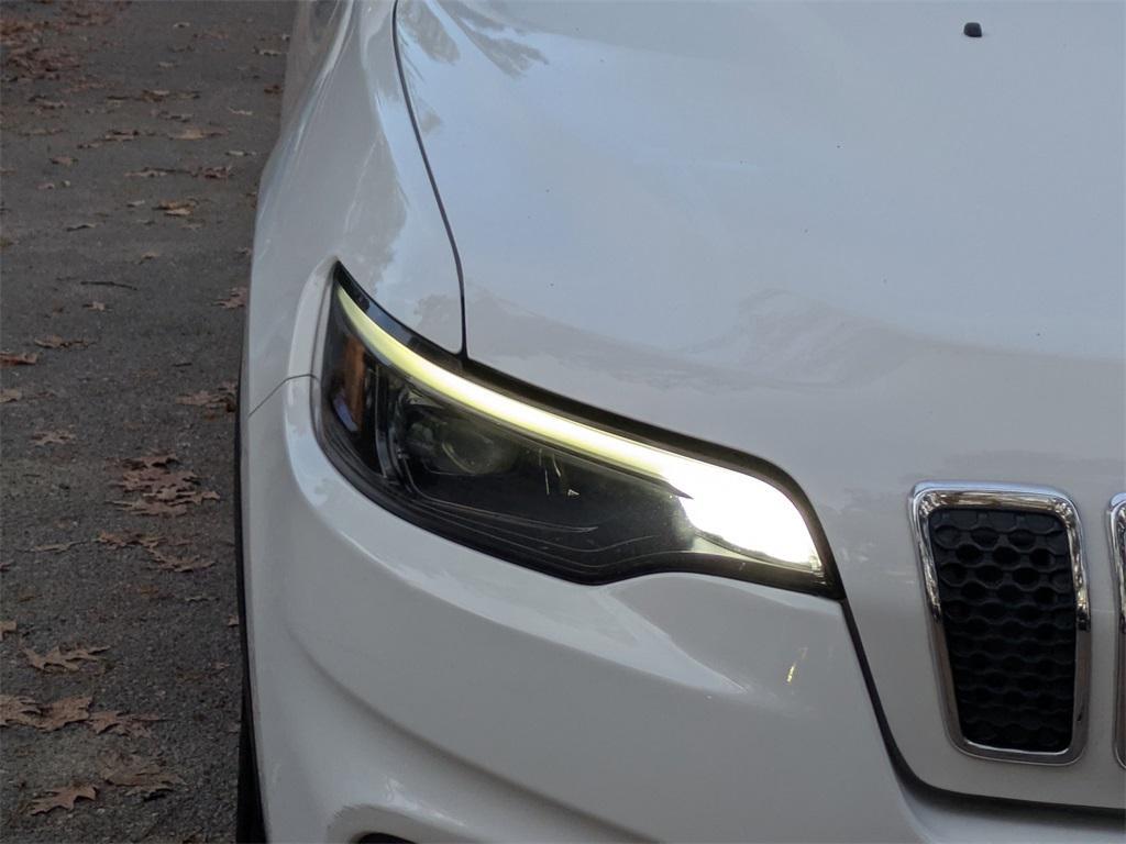 used 2019 Jeep Cherokee car, priced at $11,491