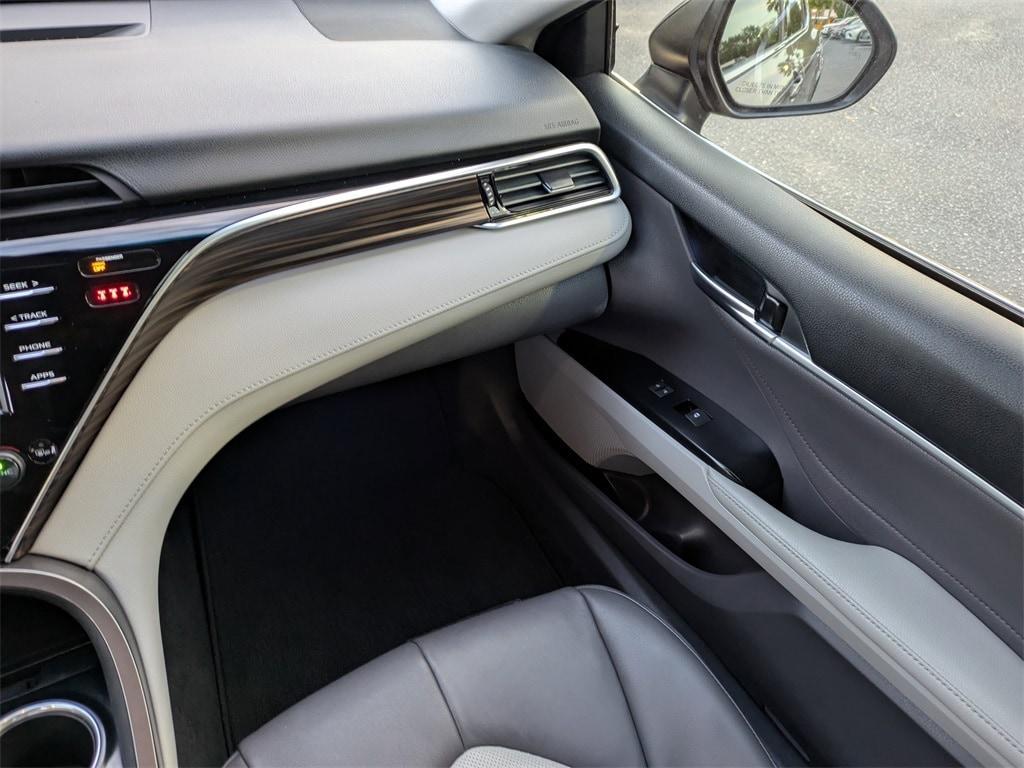 used 2018 Toyota Camry Hybrid car, priced at $22,331