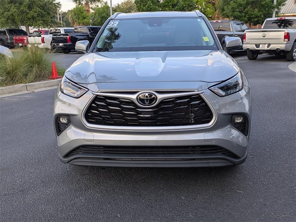 used 2022 Toyota Highlander car, priced at $37,831