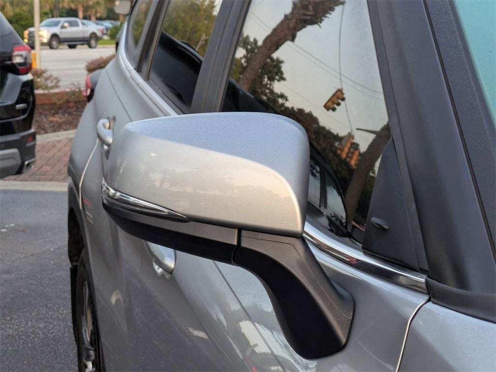 used 2024 Toyota Highlander car, priced at $43,231