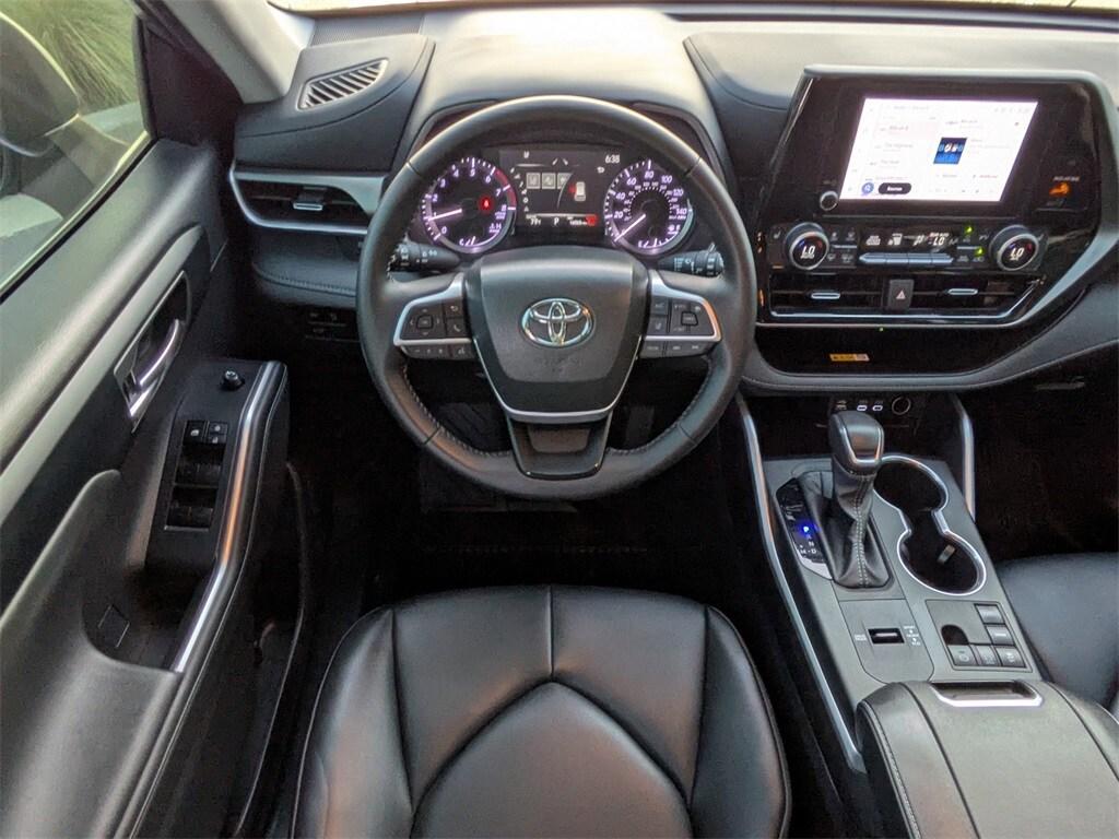 used 2024 Toyota Highlander car, priced at $43,431