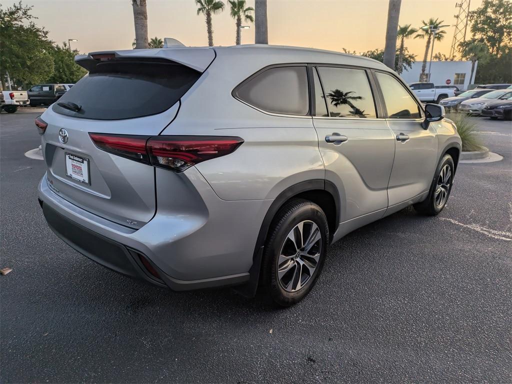 used 2024 Toyota Highlander car, priced at $43,231