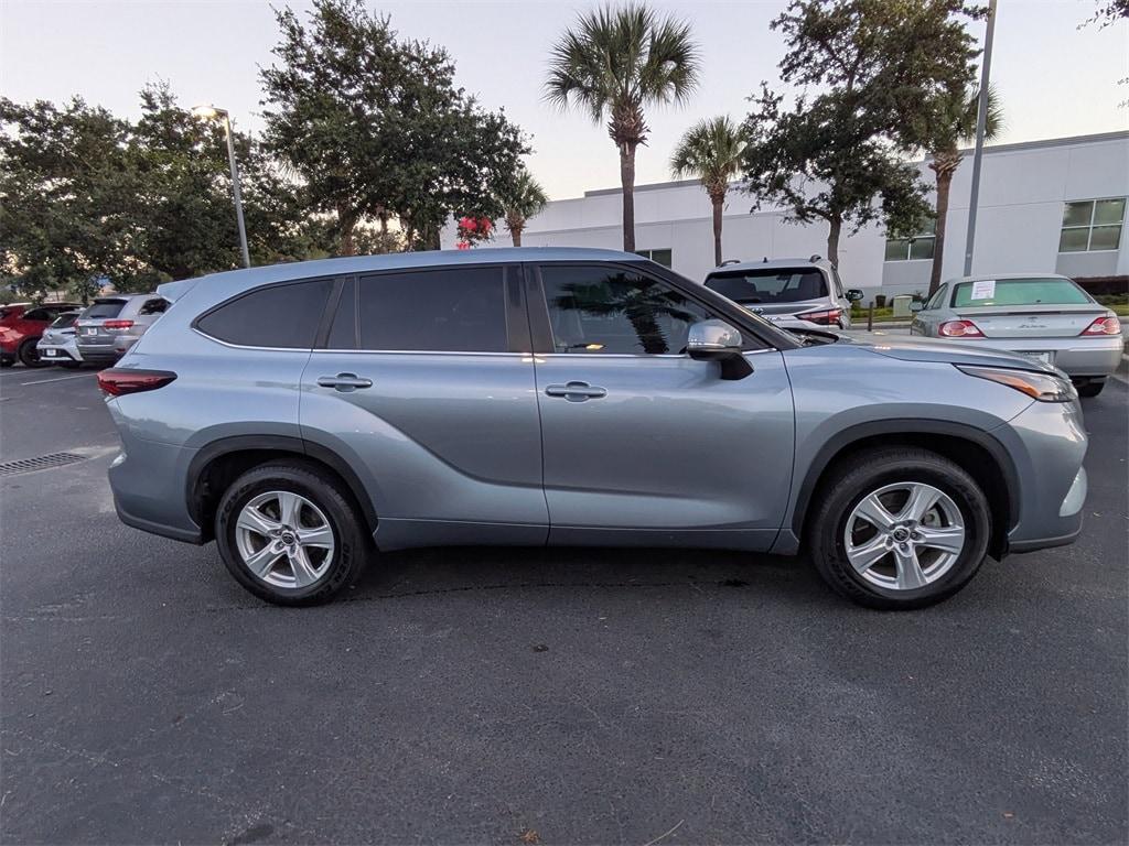 used 2024 Toyota Highlander car, priced at $40,031