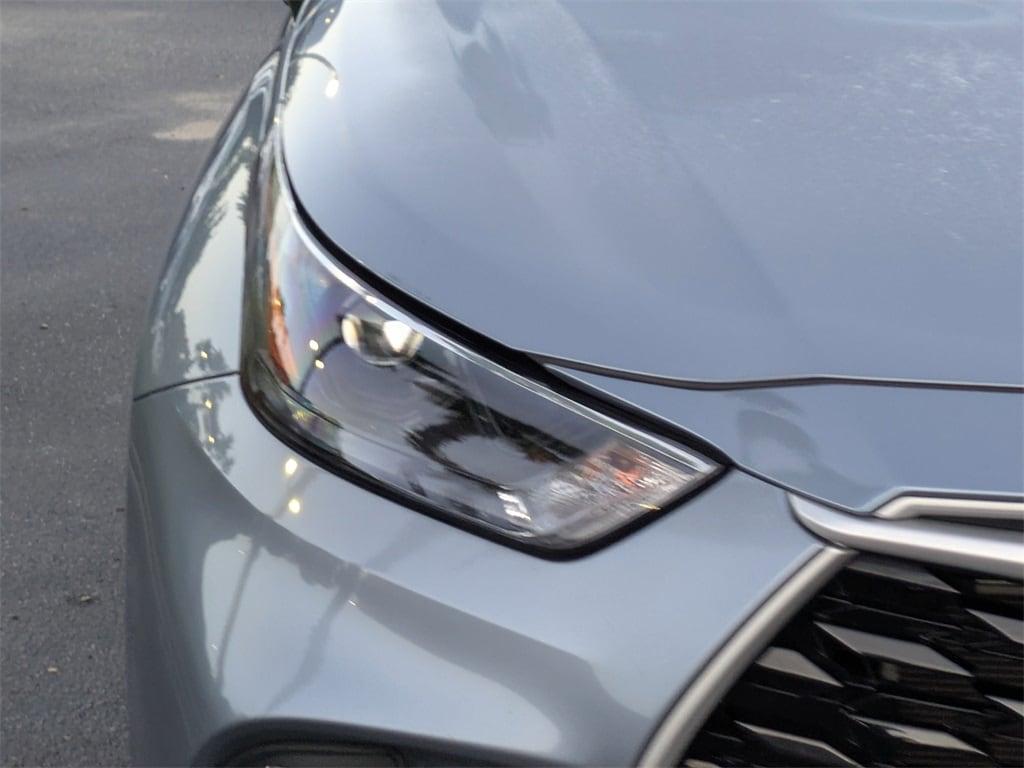 used 2024 Toyota Highlander car, priced at $40,031