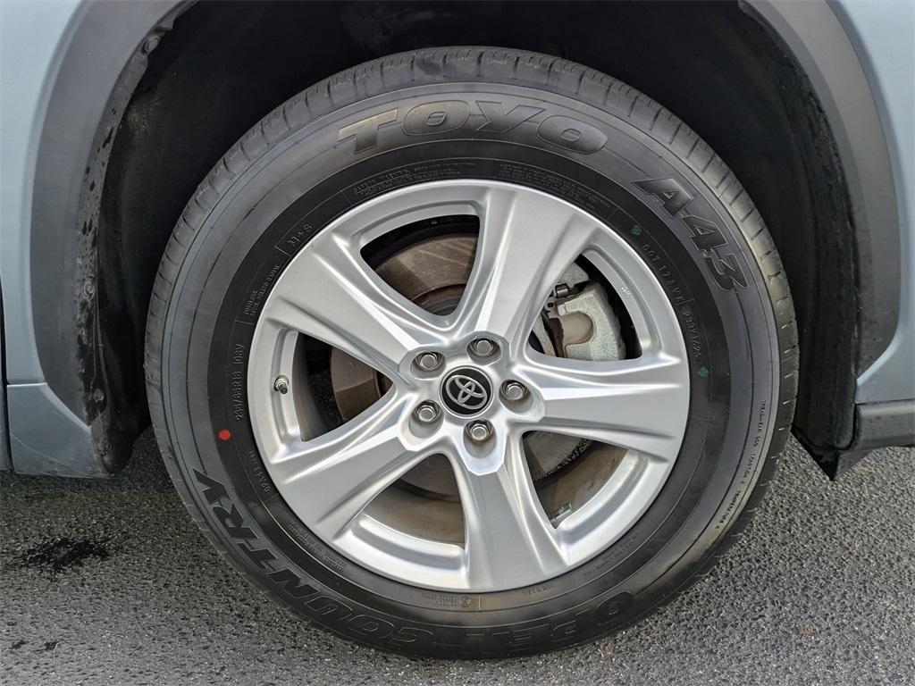 used 2024 Toyota Highlander car, priced at $40,531
