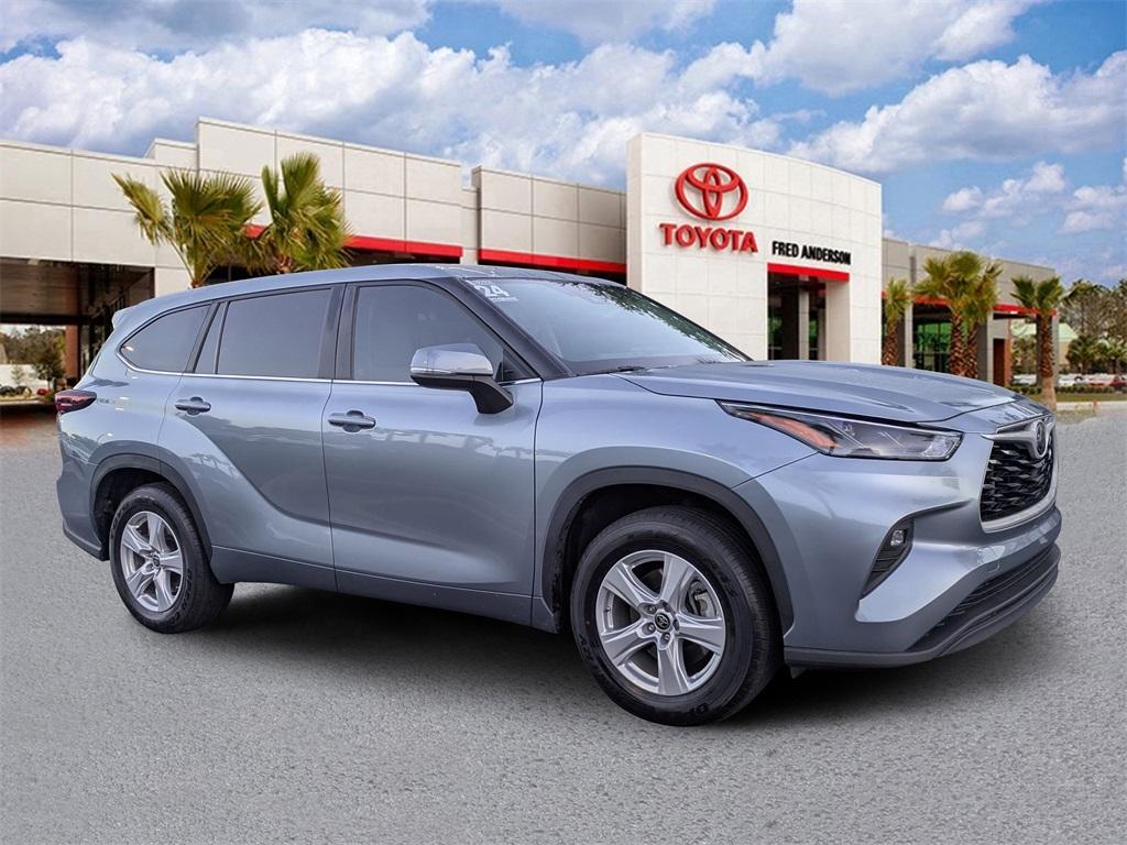 used 2024 Toyota Highlander car, priced at $40,531