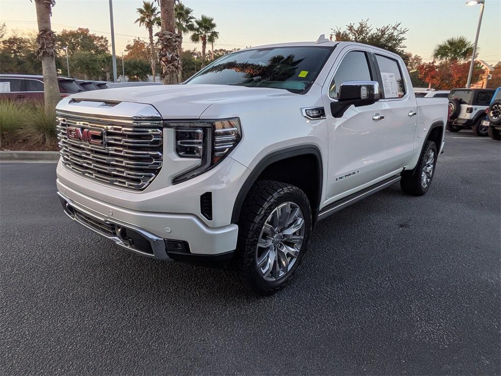 used 2022 GMC Sierra 1500 car, priced at $45,491