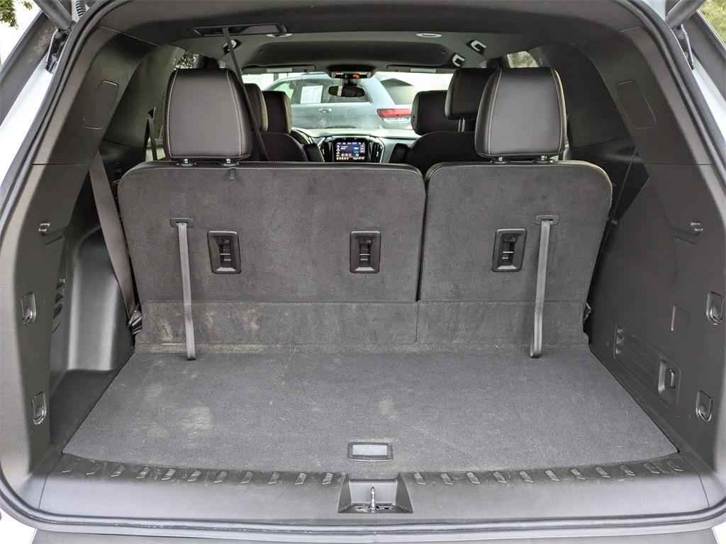 used 2023 Chevrolet Traverse car, priced at $32,531