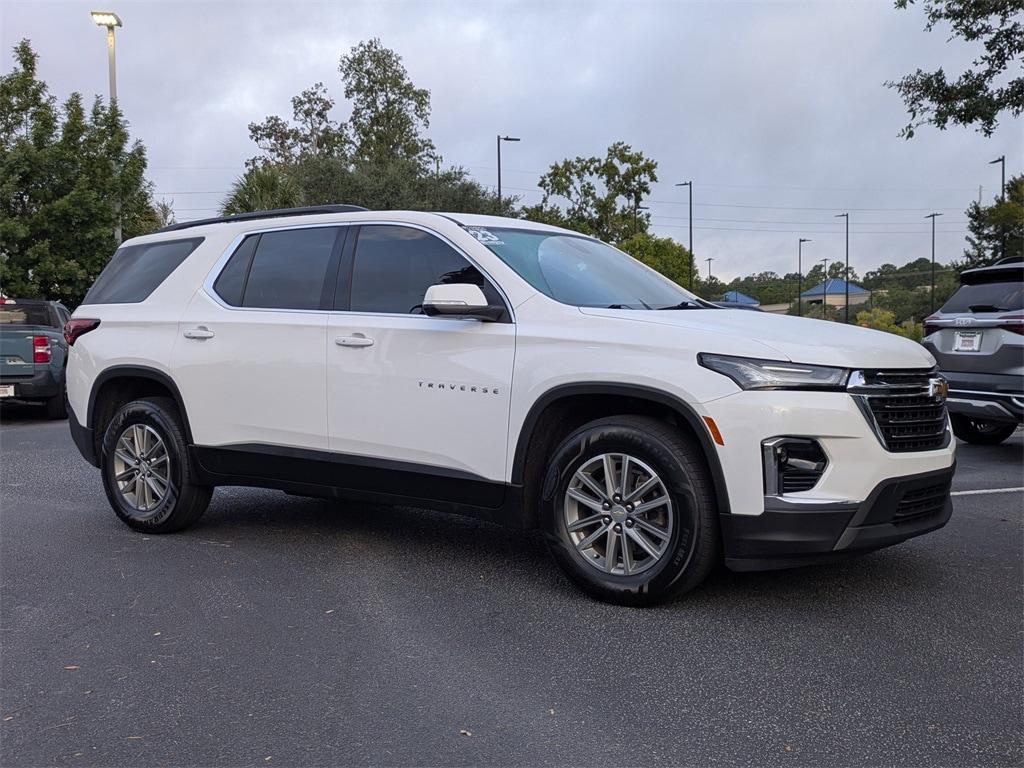 used 2023 Chevrolet Traverse car, priced at $32,531