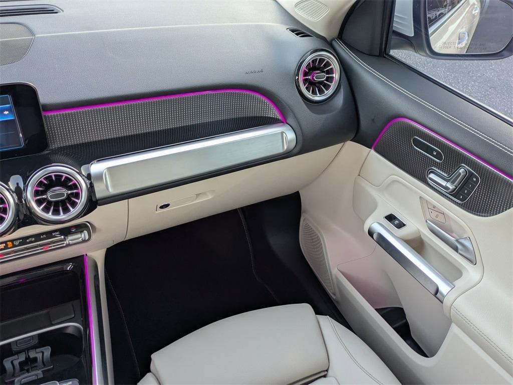 used 2022 Mercedes-Benz GLB 250 car, priced at $30,331
