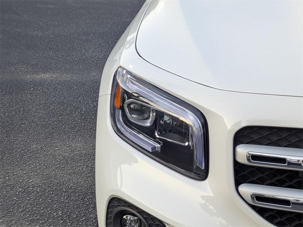 used 2022 Mercedes-Benz GLB 250 car, priced at $30,331