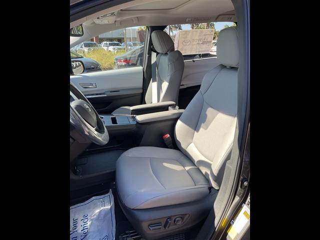 new 2025 Toyota Sienna car