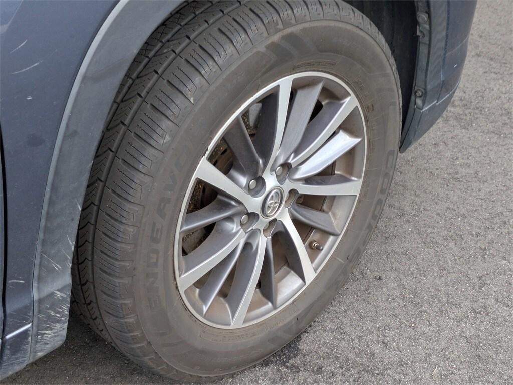 used 2017 Toyota Highlander car, priced at $20,531