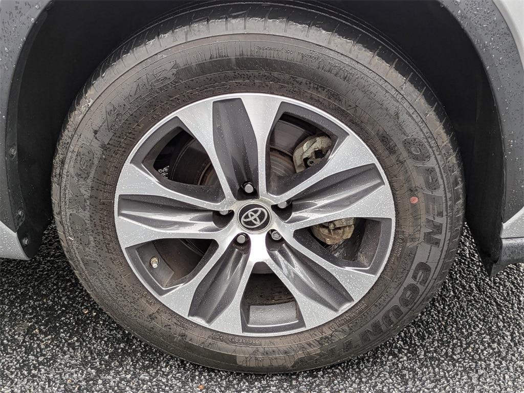 used 2023 Toyota Highlander Hybrid car, priced at $43,731
