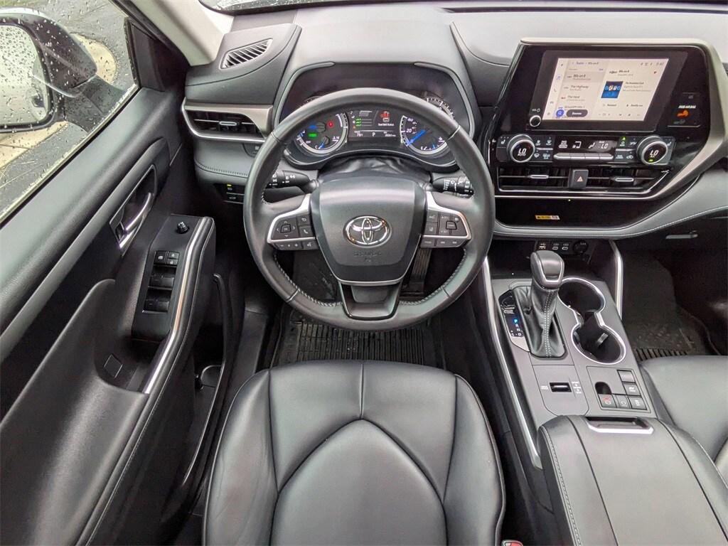 used 2023 Toyota Highlander Hybrid car, priced at $43,731