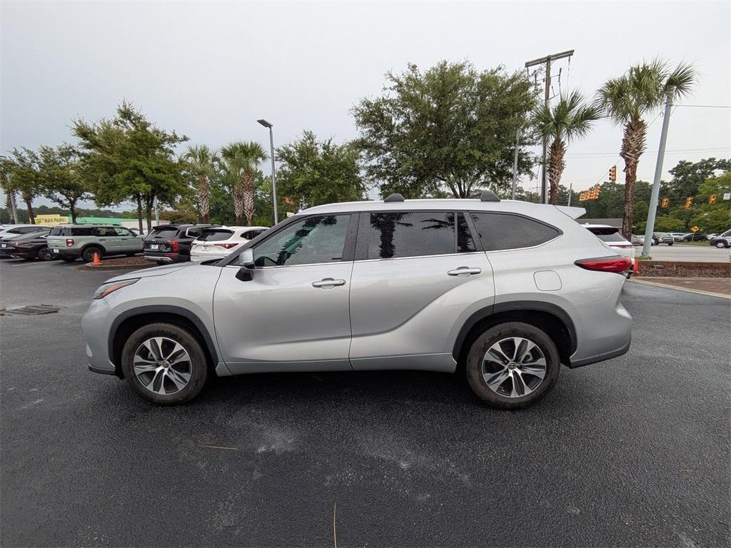 used 2023 Toyota Highlander Hybrid car, priced at $43,731