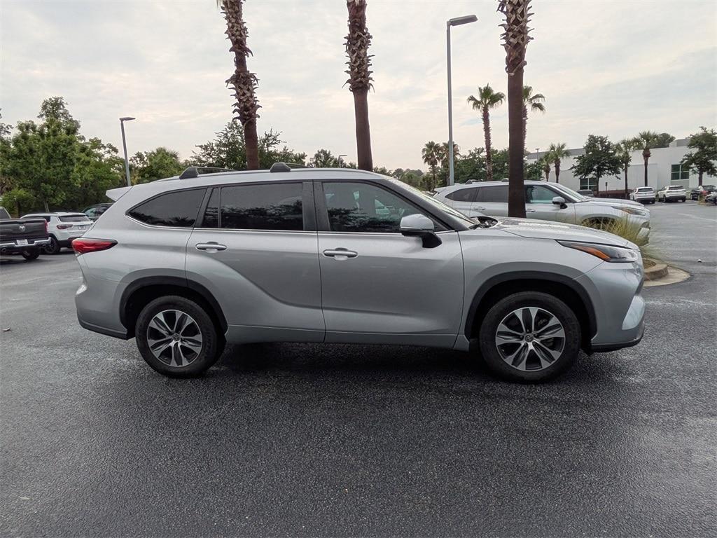 used 2023 Toyota Highlander Hybrid car, priced at $43,731