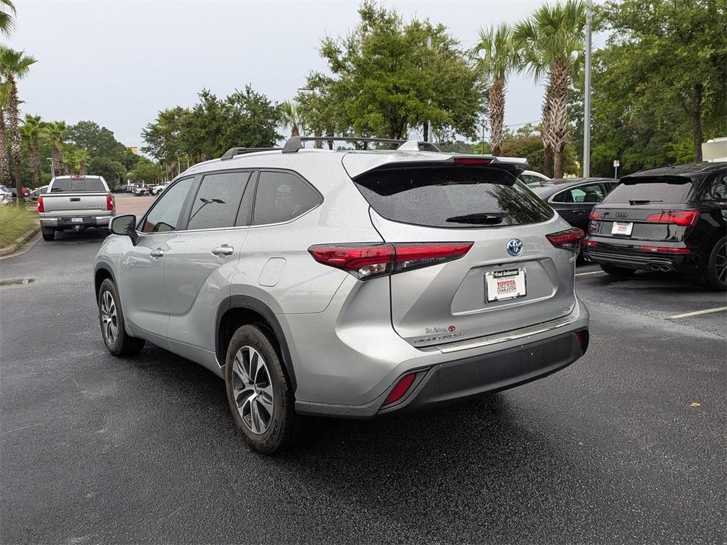 used 2023 Toyota Highlander Hybrid car, priced at $43,731