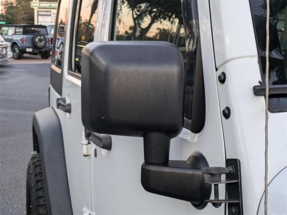 used 2015 Jeep Wrangler Unlimited car, priced at $21,831