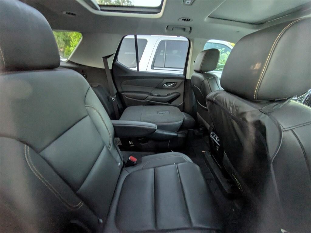 used 2020 Chevrolet Traverse car, priced at $28,031