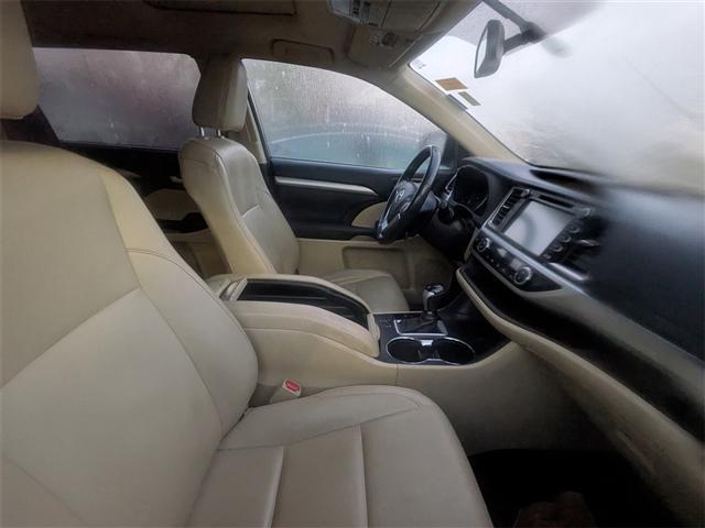 used 2016 Toyota Highlander car, priced at $18,491