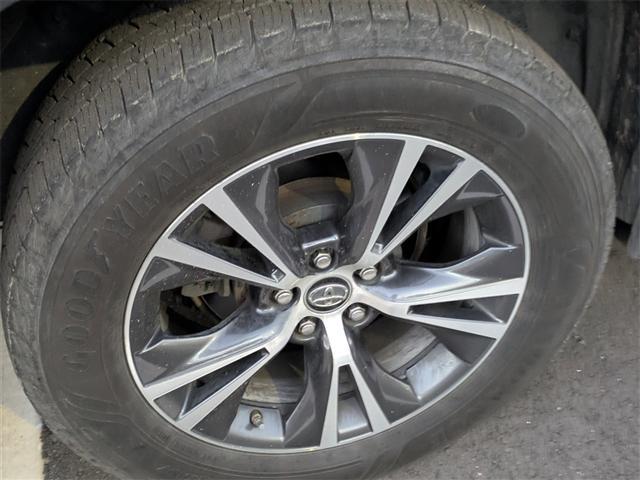 used 2016 Toyota Highlander car, priced at $18,491