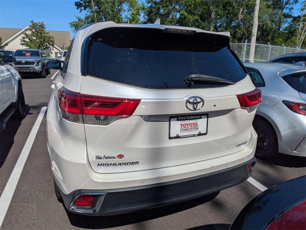 used 2017 Toyota Highlander car, priced at $25,031