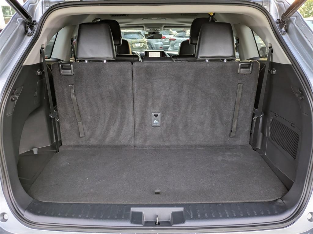 used 2023 Toyota Highlander car, priced at $38,331