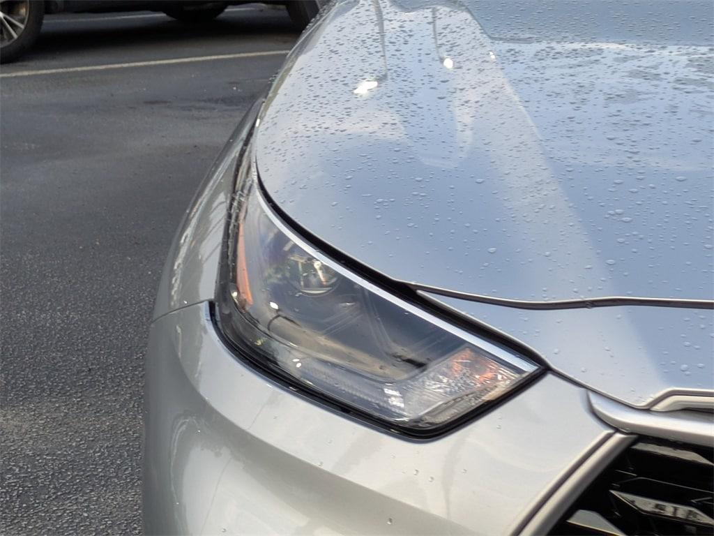 used 2023 Toyota Highlander car, priced at $38,331