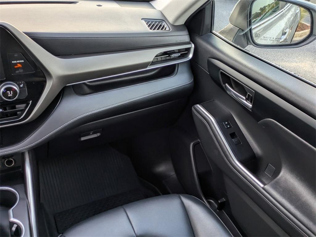 used 2023 Toyota Highlander car, priced at $38,331