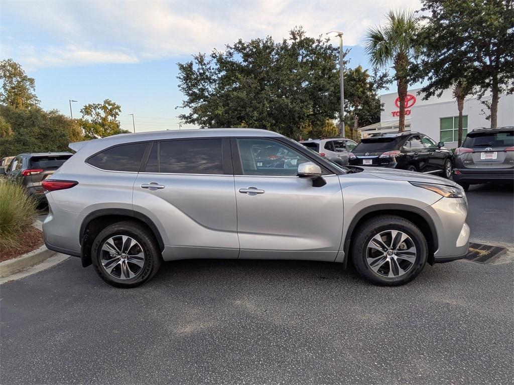 used 2023 Toyota Highlander car, priced at $38,331