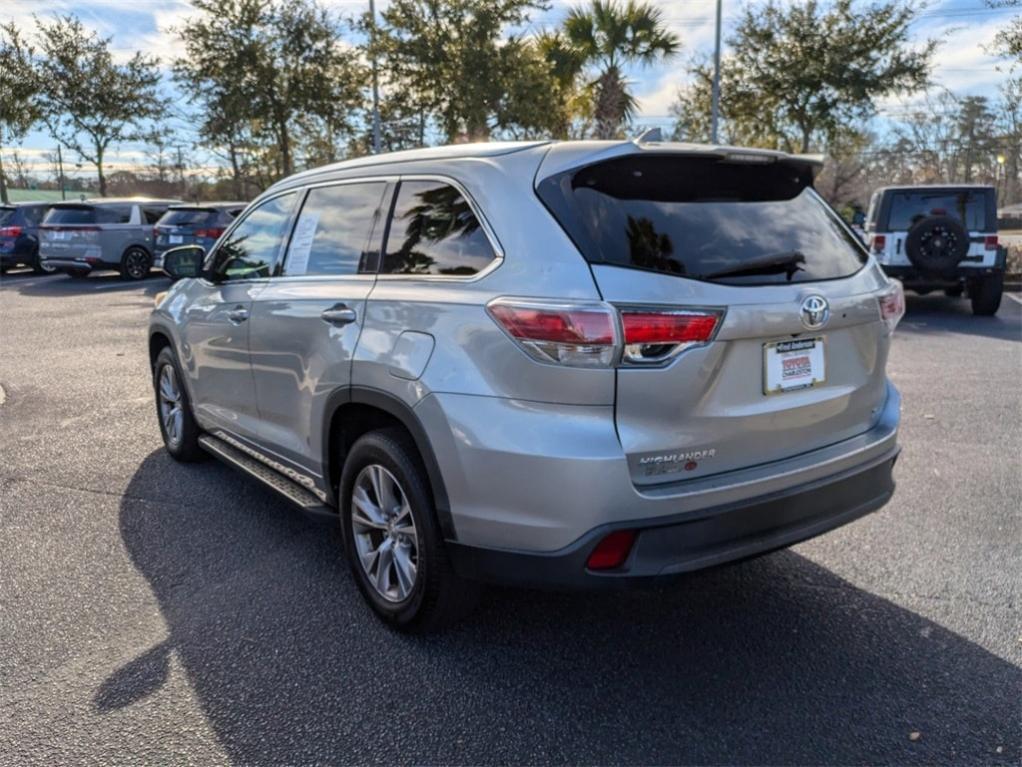 used 2014 Toyota Highlander car, priced at $16,531