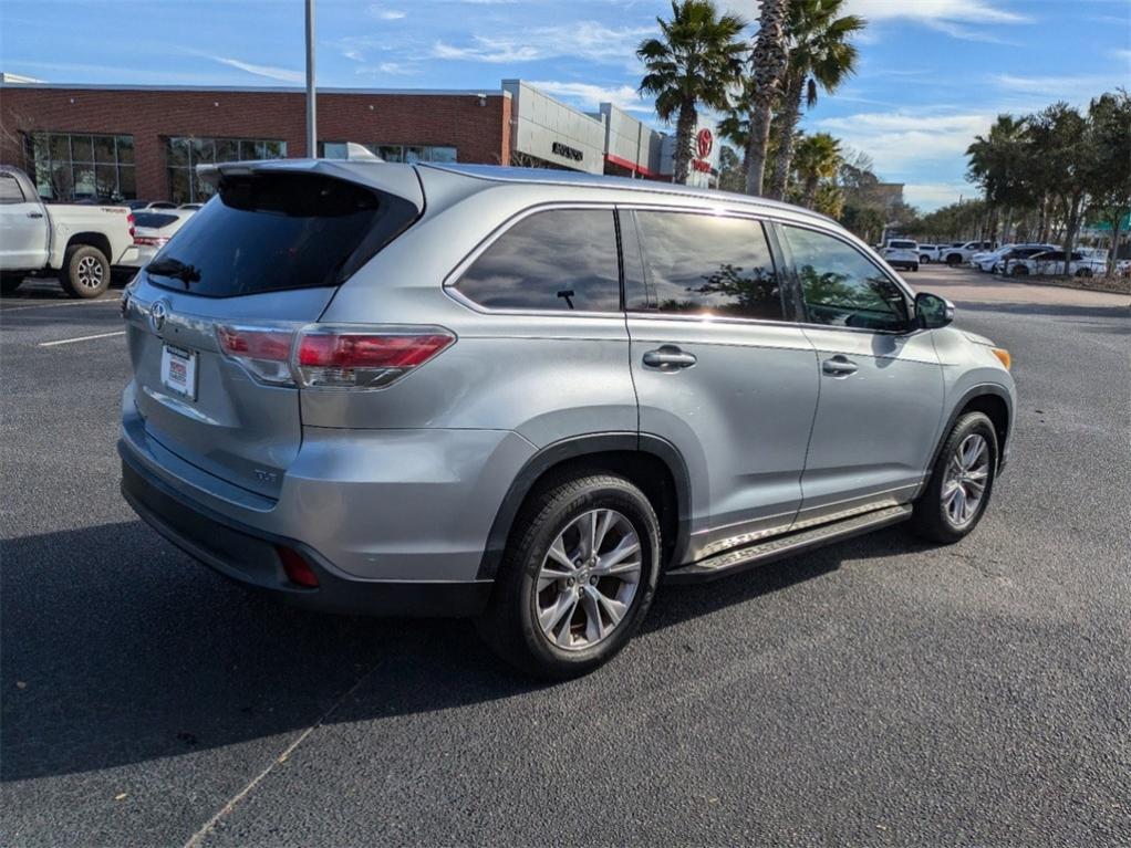 used 2014 Toyota Highlander car, priced at $16,531