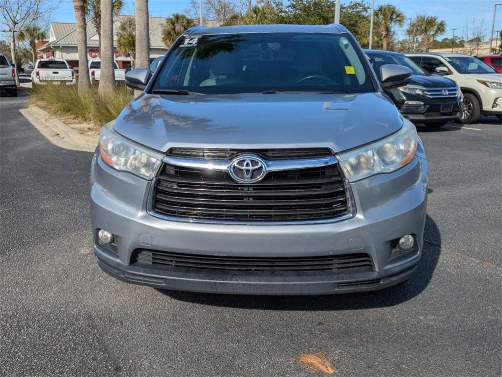 used 2014 Toyota Highlander car, priced at $16,531