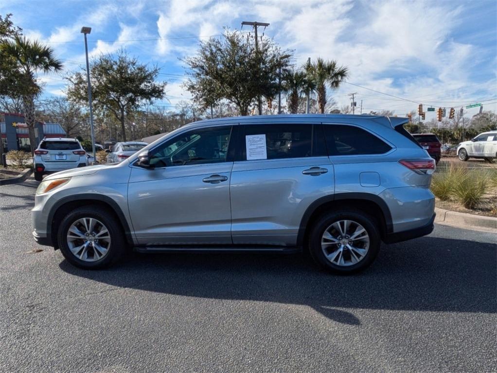 used 2014 Toyota Highlander car, priced at $16,531