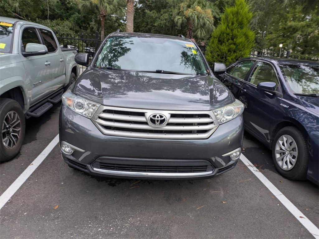 used 2012 Toyota Highlander car, priced at $12,431