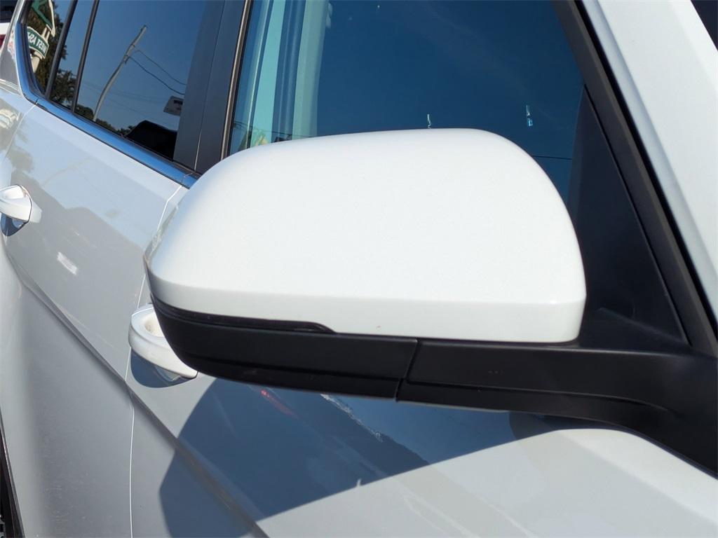 used 2021 Volkswagen Atlas car, priced at $14,991