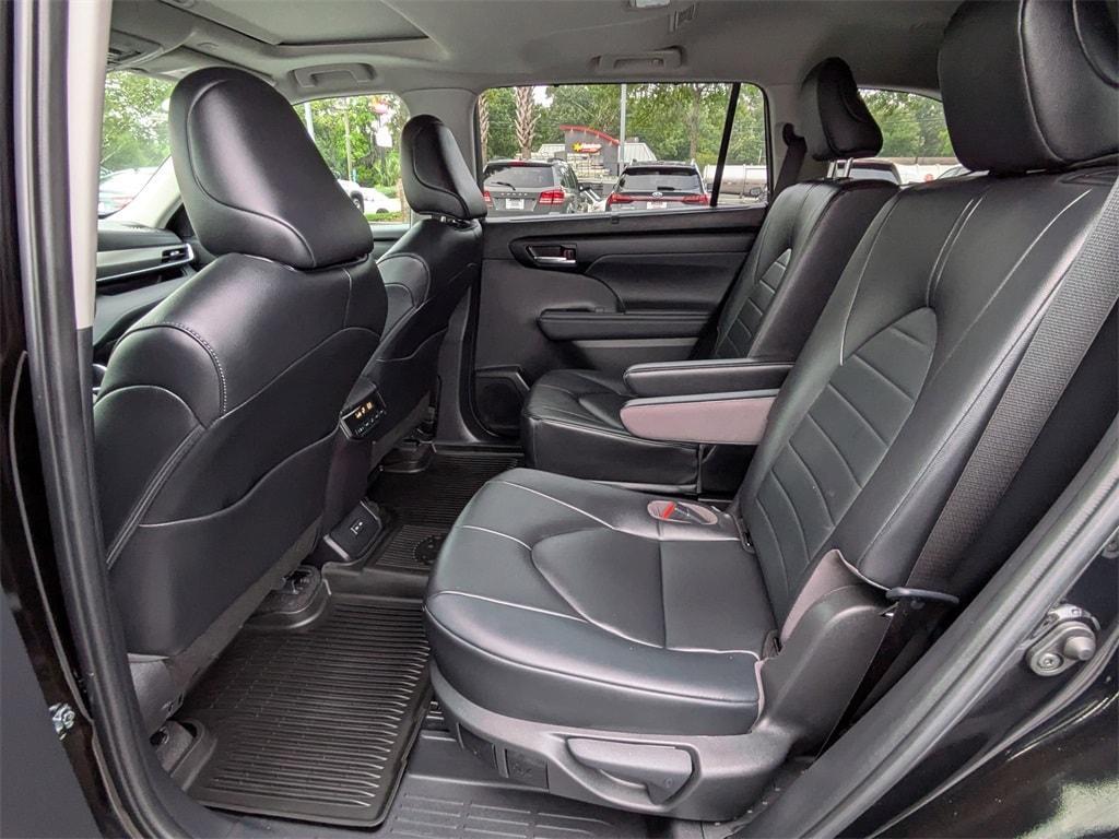 used 2023 Toyota Highlander car, priced at $42,531