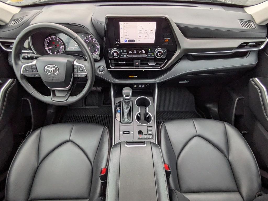 used 2023 Toyota Highlander car, priced at $42,531