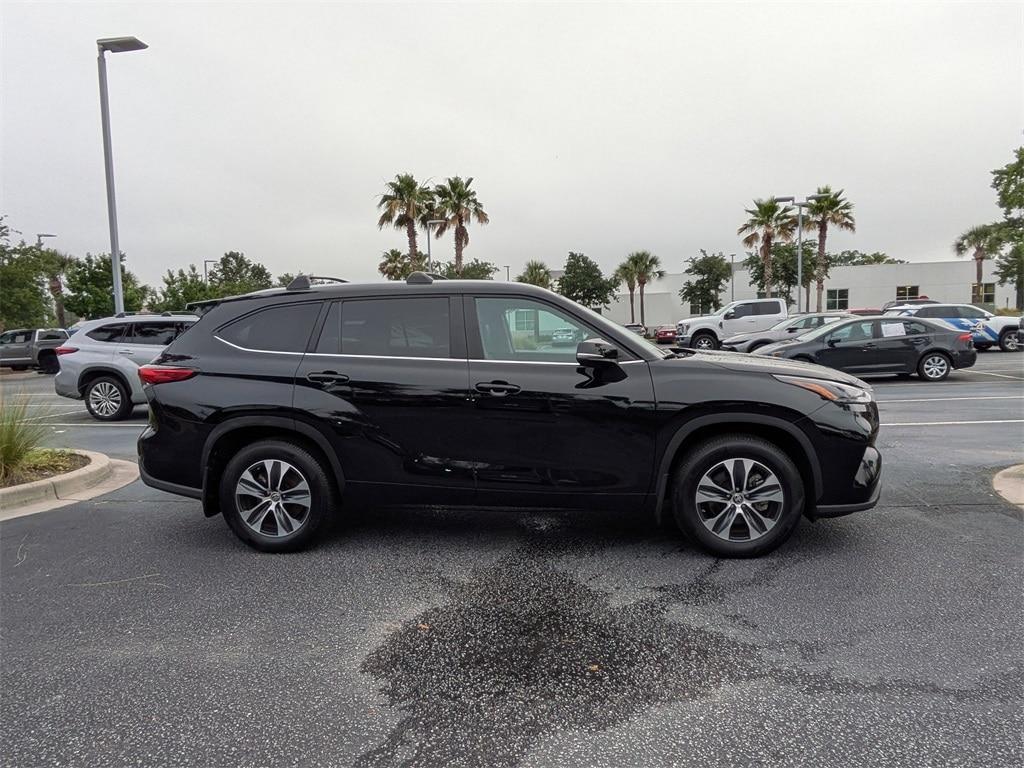 used 2023 Toyota Highlander car, priced at $42,531