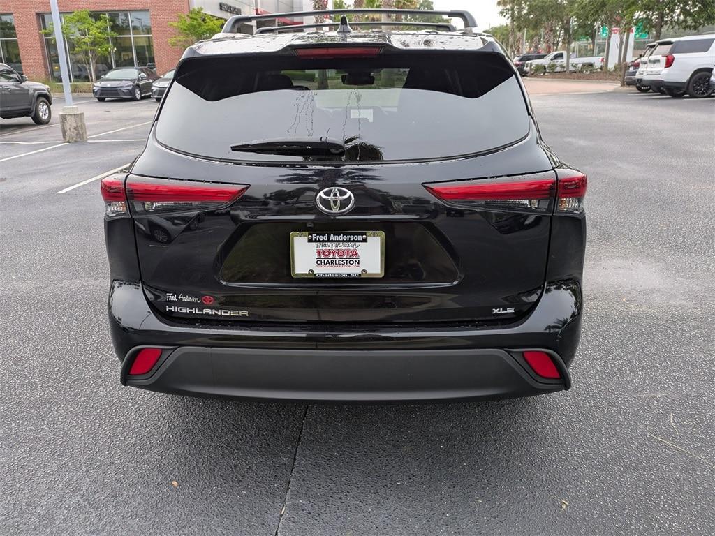 used 2023 Toyota Highlander car, priced at $42,531