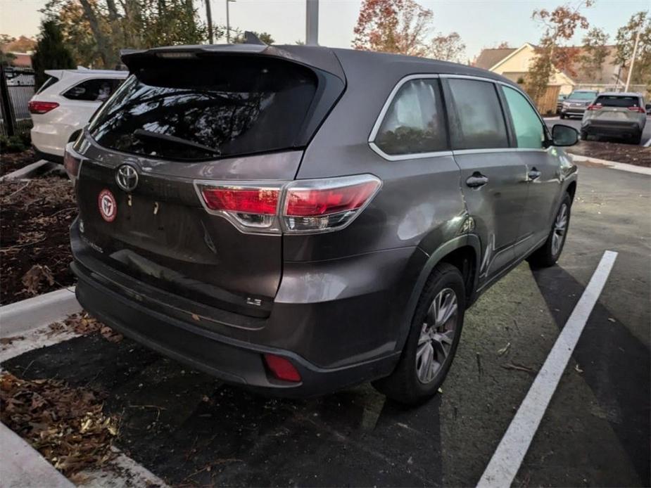 used 2015 Toyota Highlander car, priced at $19,231