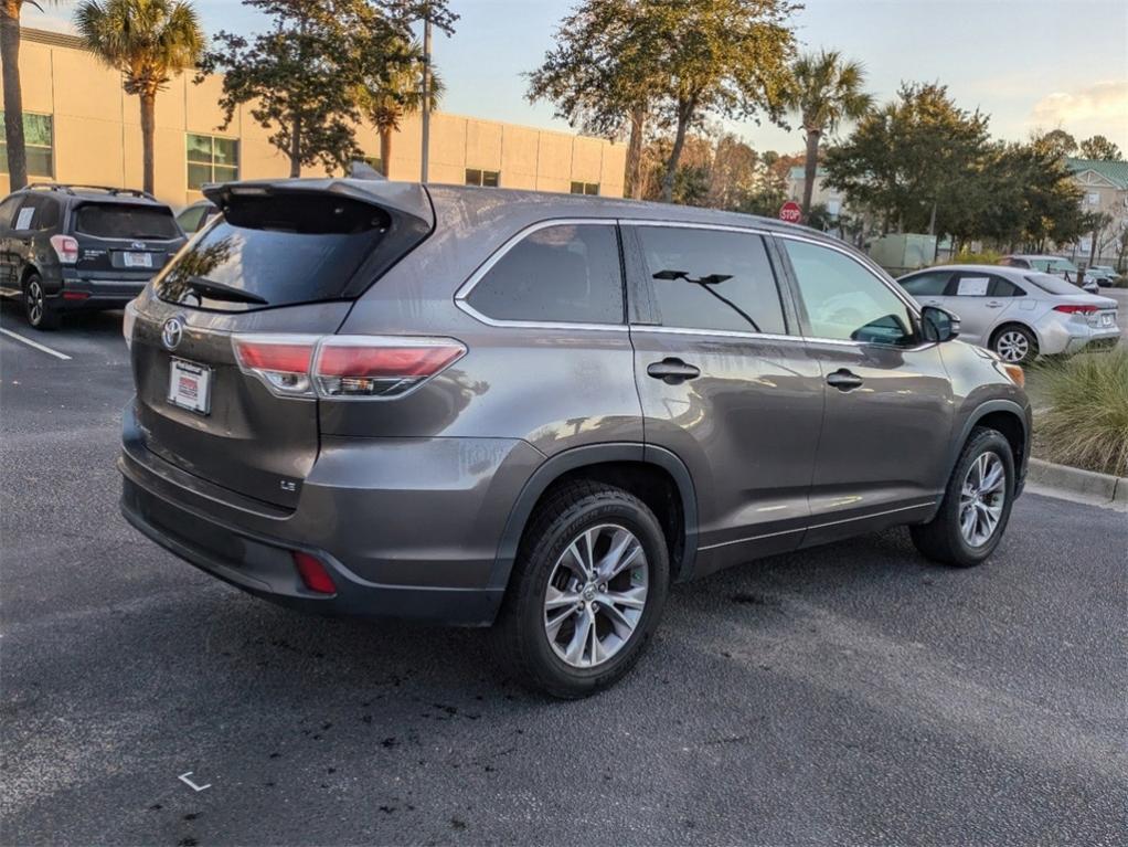 used 2015 Toyota Highlander car, priced at $18,931