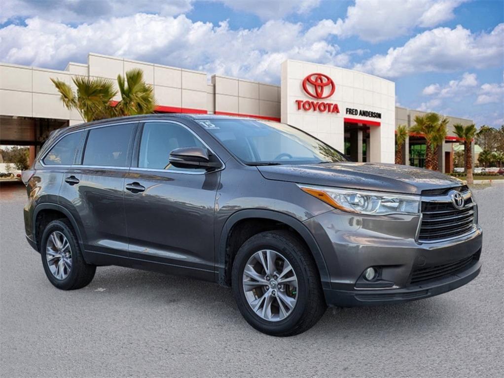 used 2015 Toyota Highlander car, priced at $18,931