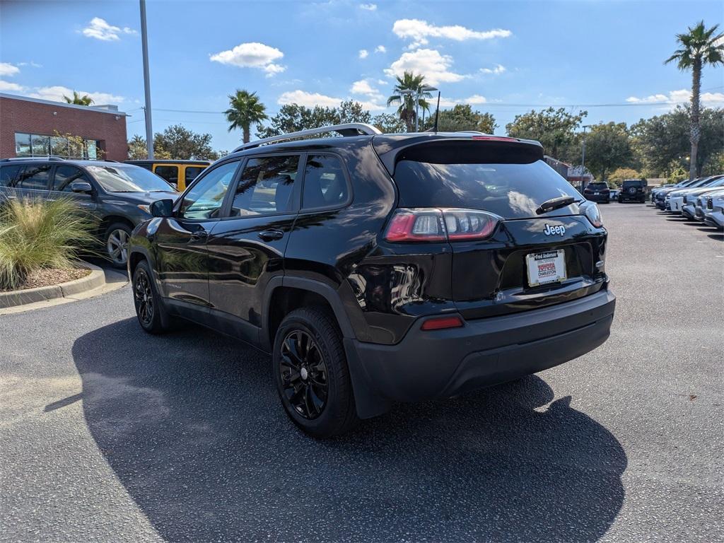 used 2020 Jeep Cherokee car, priced at $15,291