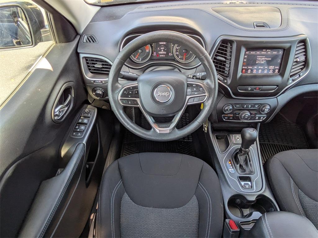 used 2020 Jeep Cherokee car, priced at $15,291